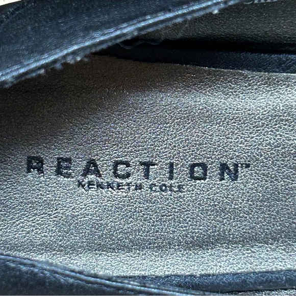 Reaction Kenneth Cole Women’s Elegant Black Loafers Size 7.5M - Picture 6 of 9
